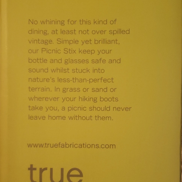 Picnic Stix wine bottle and glasses holder - Picture 2 of 2